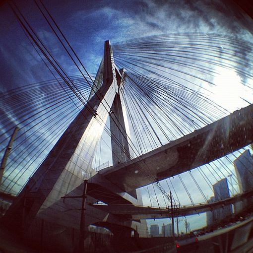 Ponte Estaiada